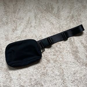 Black Cross Body Belt Bag